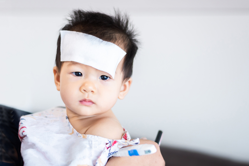 Cara Efektif Menurunkan Demam pada Bayi