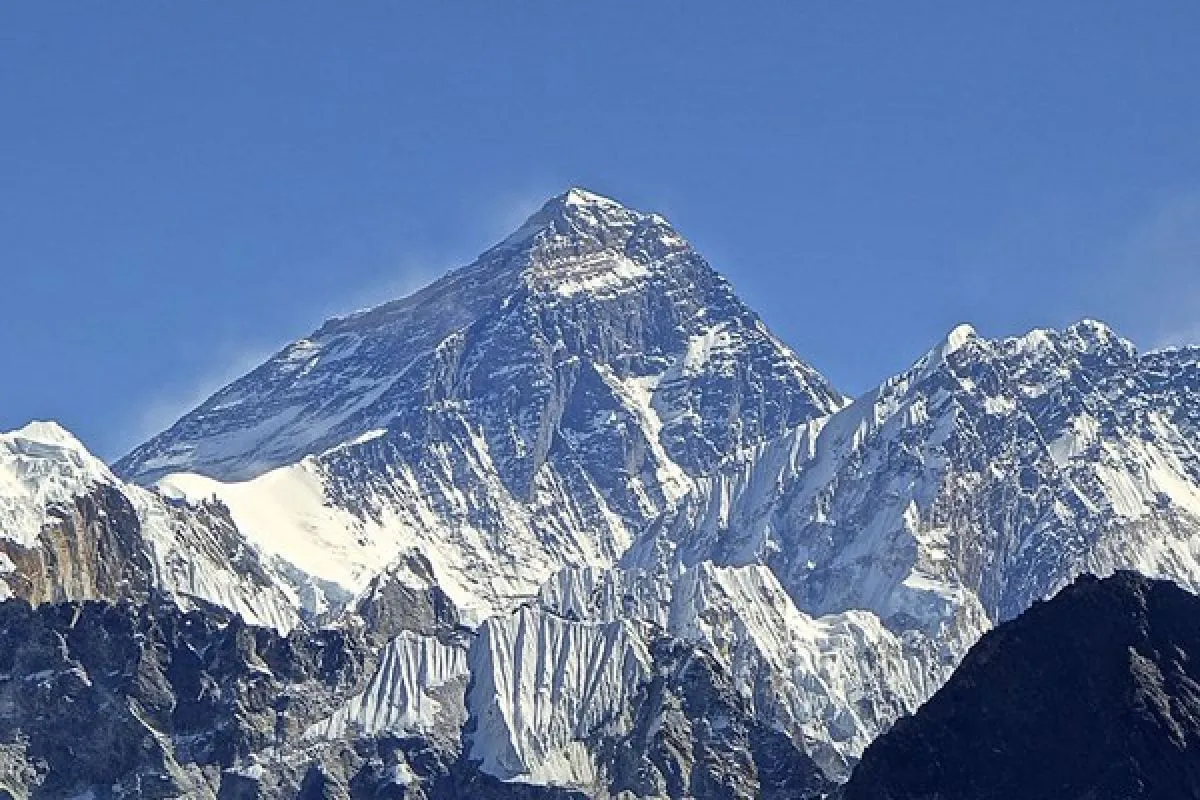 Fakta Menarik Gunung Everest